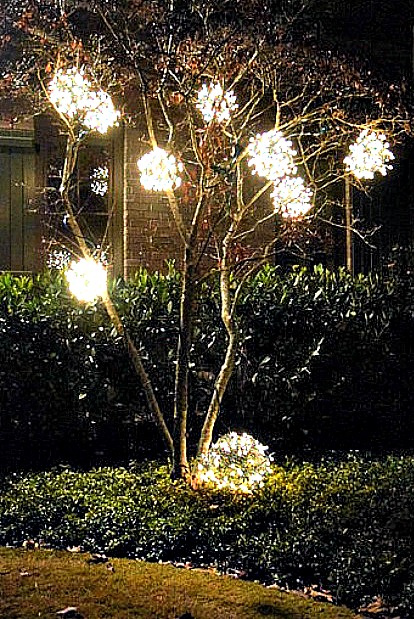 15 Beautiful Christmas Outdoor Lighting DIY Ideas | Making Lemona