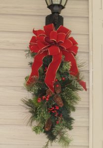 Outdoor Christmas Decorations For A Holiday Spirit | Outdoor .