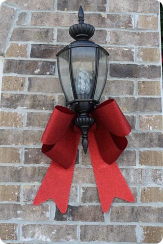 Before and After Party: Festive outdoors! | Christmas porch decor .