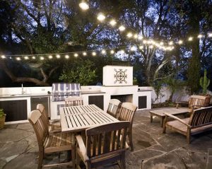 30 Outdoor Patio LED & Bistro String Lights Ideas | Sebring Design .