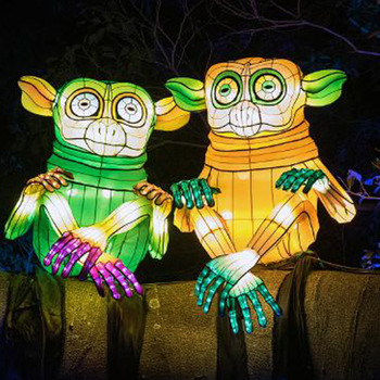 Chinese Festival Art Attractive Vietnamese Outdoor Silk Lanterns .
