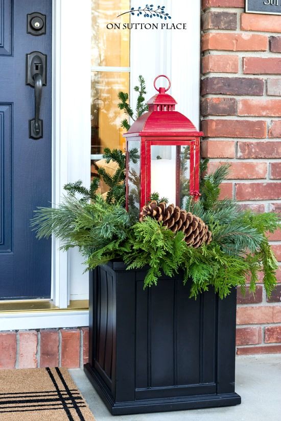 Easy Christmas Porch Decor Ideas | Christmas porch decor .