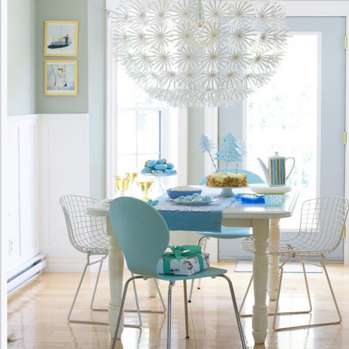 Breaking the Rules: Oversized Chandeliers - A Storied Sty
