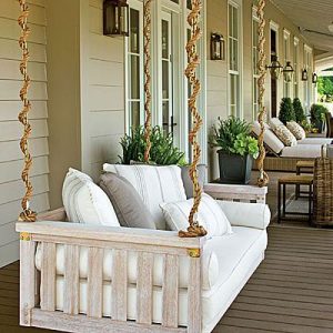 Sit a Spell! 10 Peaceful Porch Swings | Balanços de varanda .