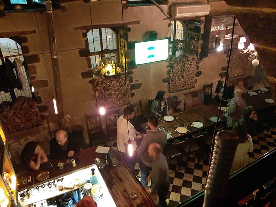 CHANDELIER GRILL & BAR, Damascus - Restaurant Reviews, Photos .