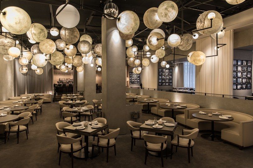 Dramatic Chandeliers Are the Highlight at These Top Restaurants .