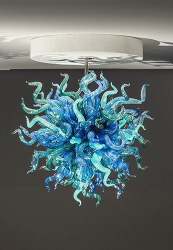 DALE CHIHULY | CHANDELIERS by Dale Chihuly at Schantz Galleries .