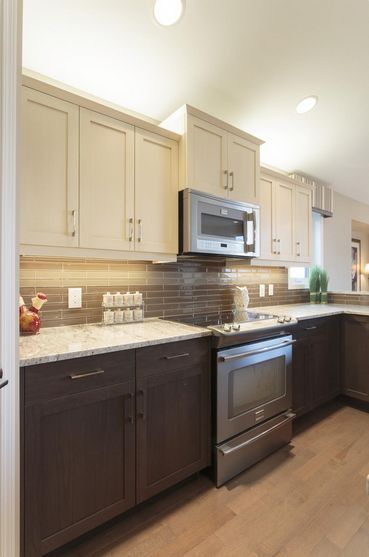 Revamp Your Kitchen with These Gorgeous Two Tone Kitchen Cabinets .