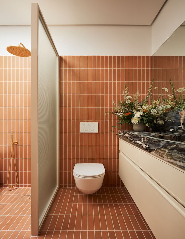 Bathroom Makeover Tips for a Fresh Look