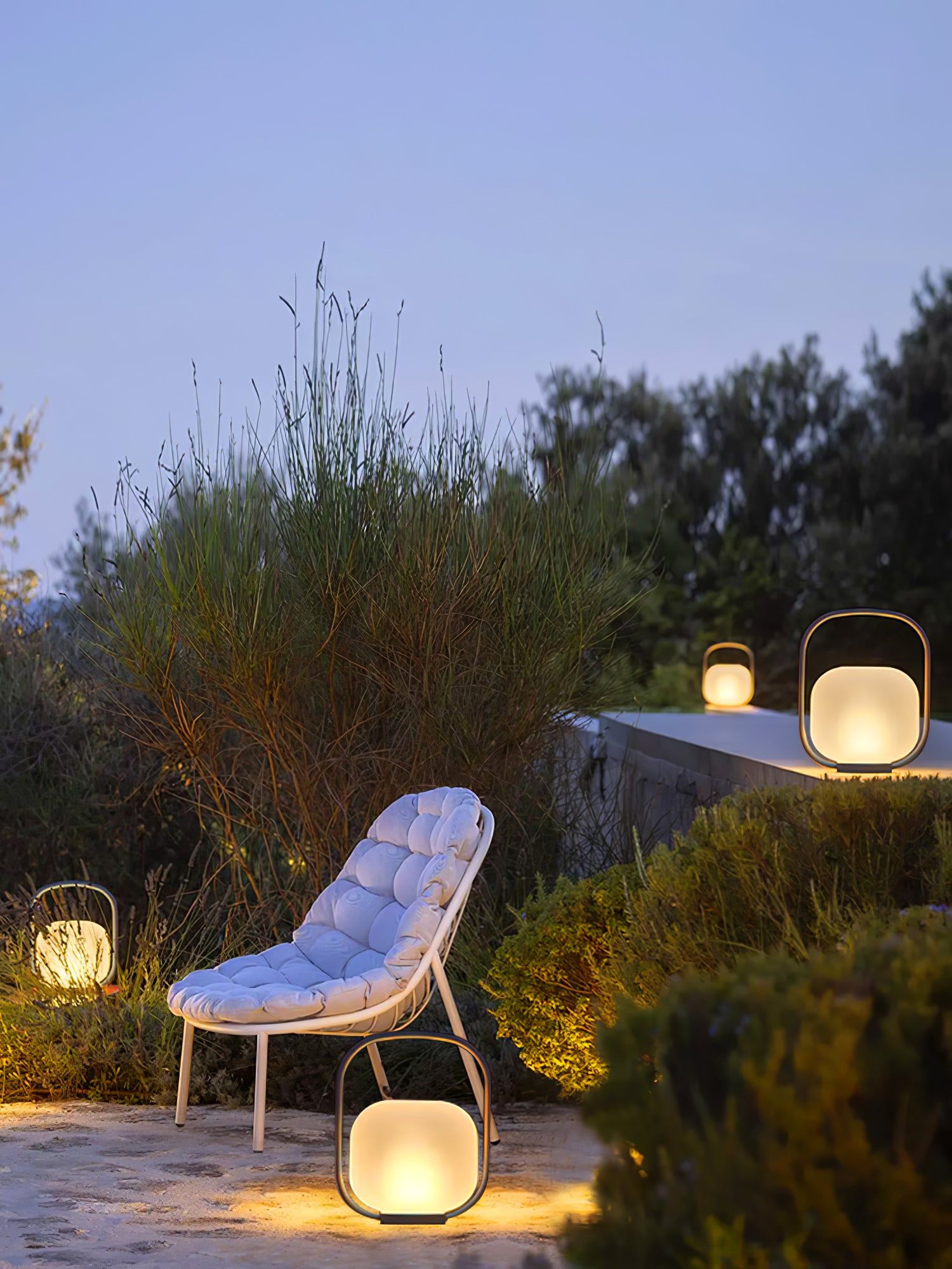 Elegant Outdoor Lanterns to Enhance Your Outdoor Space