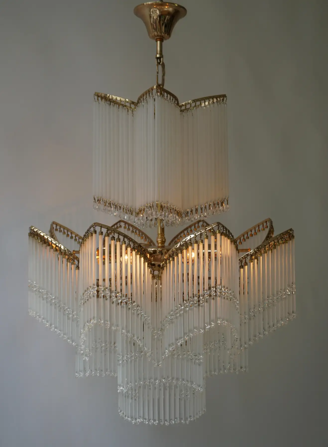 Italian Chandelier Style Elegance and Sophistication