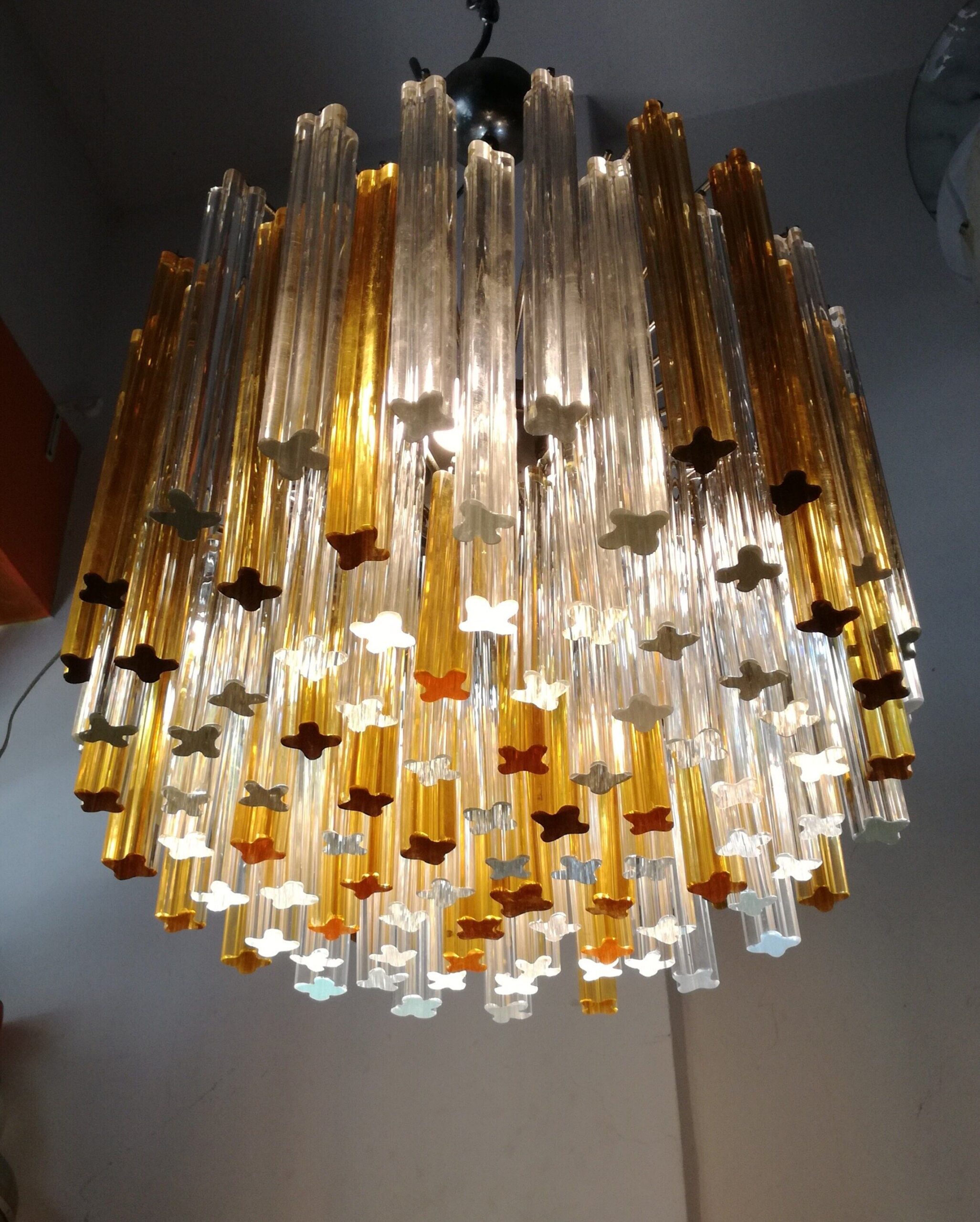 Murano Chandelier Replica A Luxurious Addition to Any Space