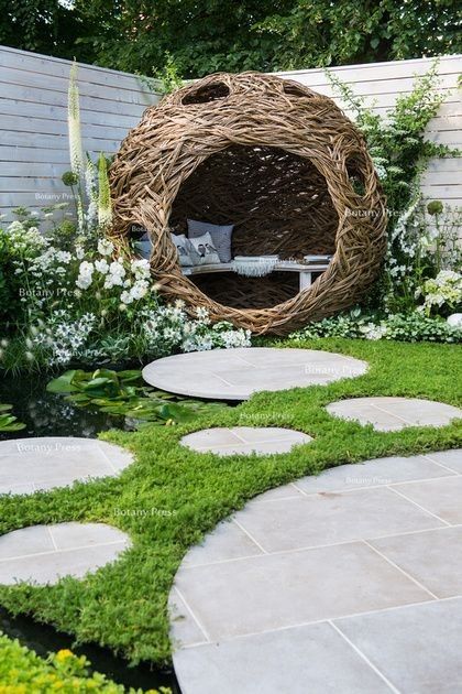 Outdoor Ball Lanterns Perfect for Outdoor Gatherings