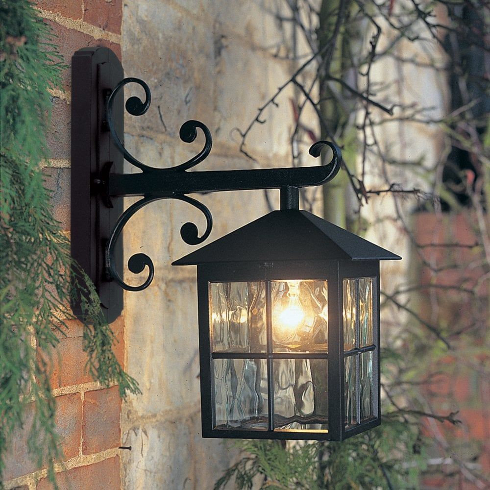 Outdoor Door Lanterns Enhance Curb Appeal