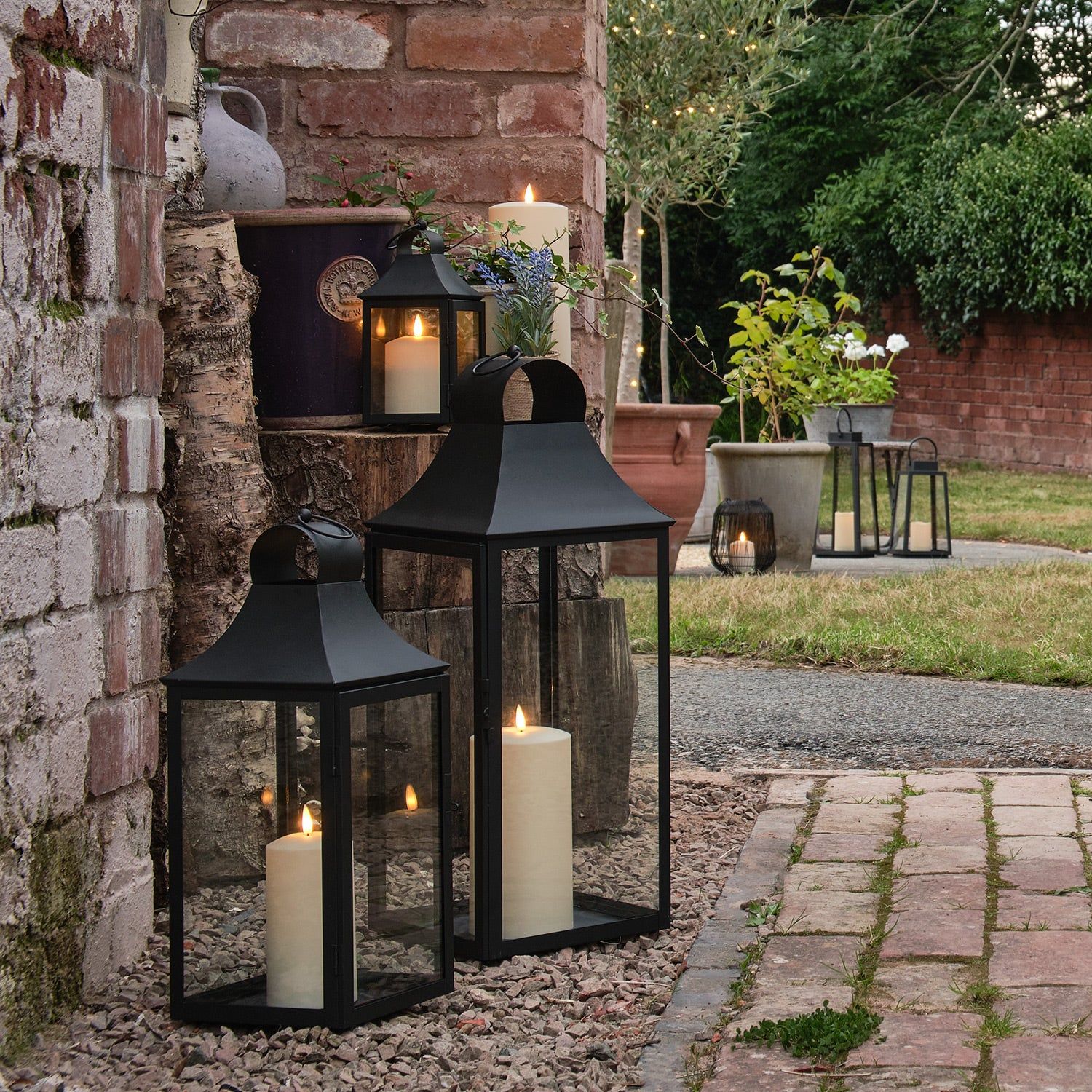 Set Of 3 Outdoor Lanterns For Stylish Outdoor Lighting