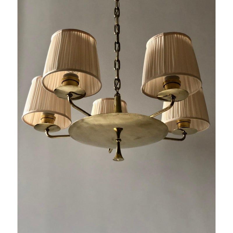 Small Chandelier Lamp Shades: The Perfect Accent to Brighten Any Room