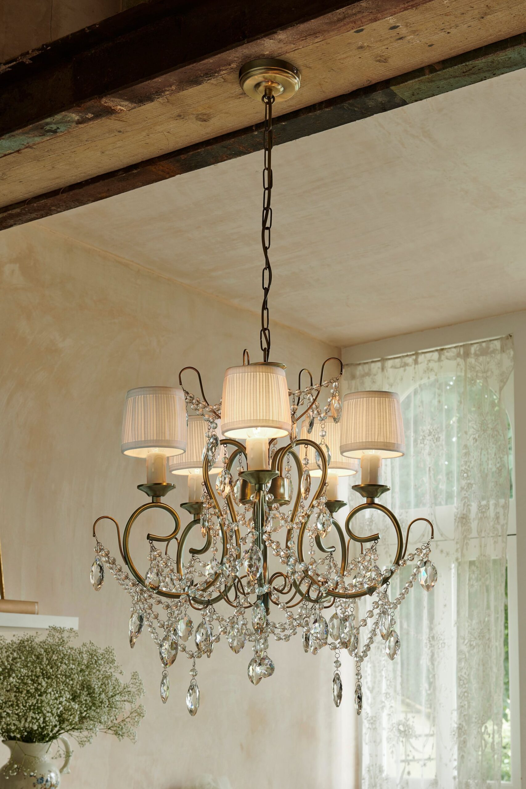 Small Shabby Chic Chandelier Adds Vintage Charm to Any Room