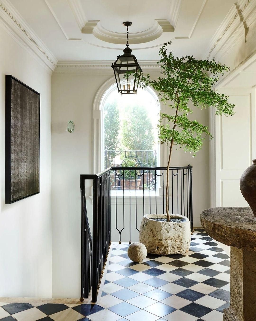 Stairwell Chandeliers The Ultimate Lighting Solution for Grand Entrances