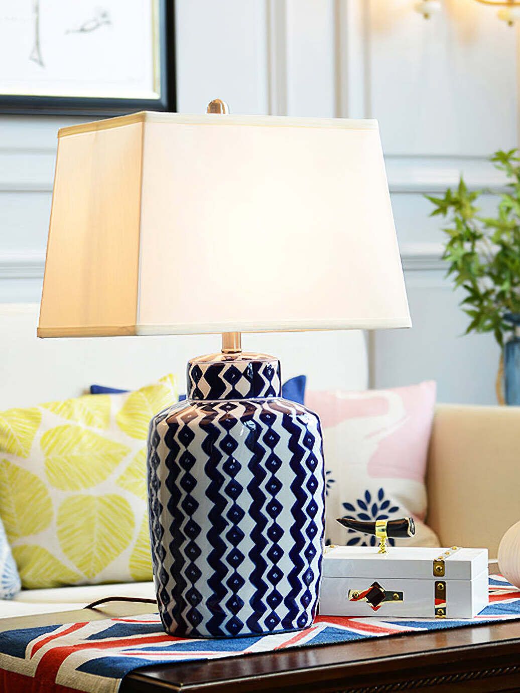 Table Lamps For Modern Living Room Make a Stylish Statement