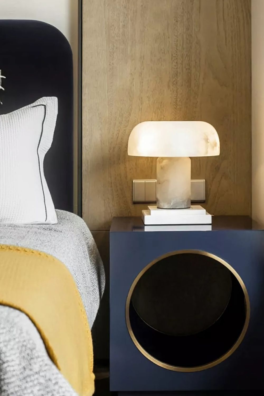 Table Lamps For Modern Living Room: The Perfect Lighting Solution