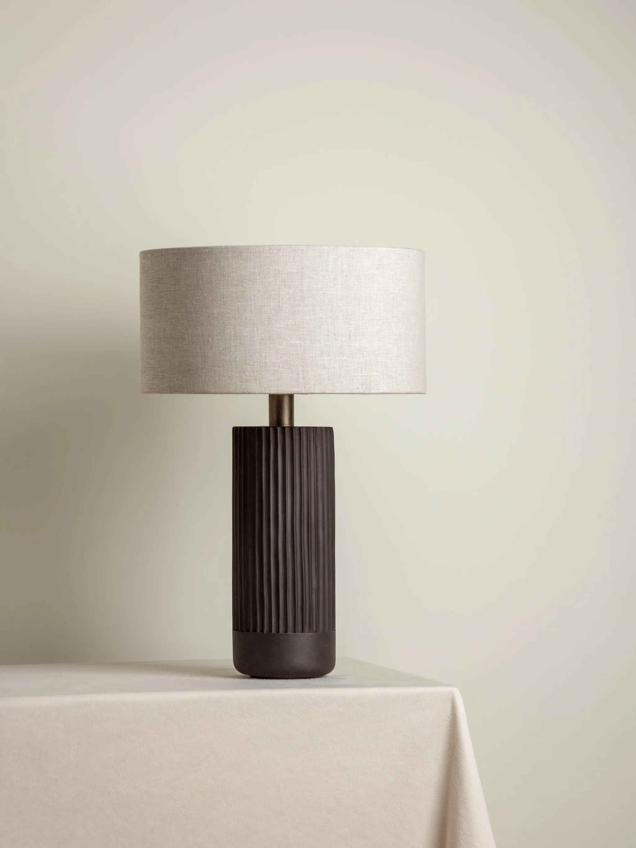 Table Lamps For The Living Room: How To Choose The Perfect Lighting Solution